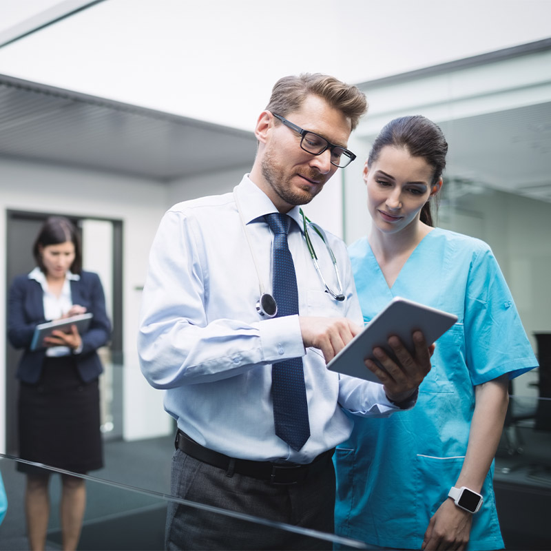 Ejecutivos y profesionales en salud